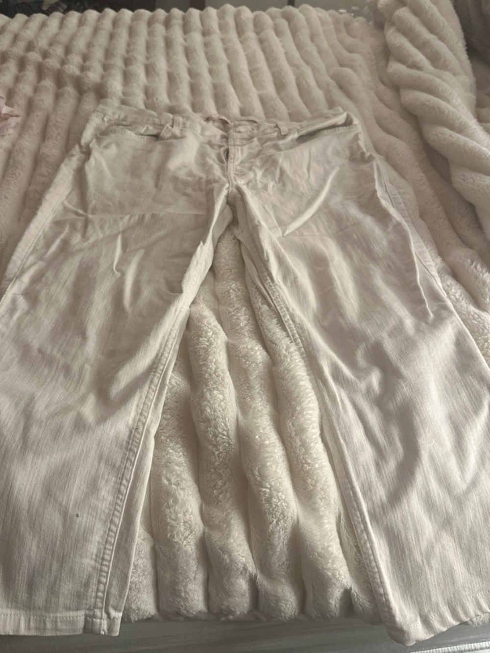 Straight-Leg Cream Jeans for Women